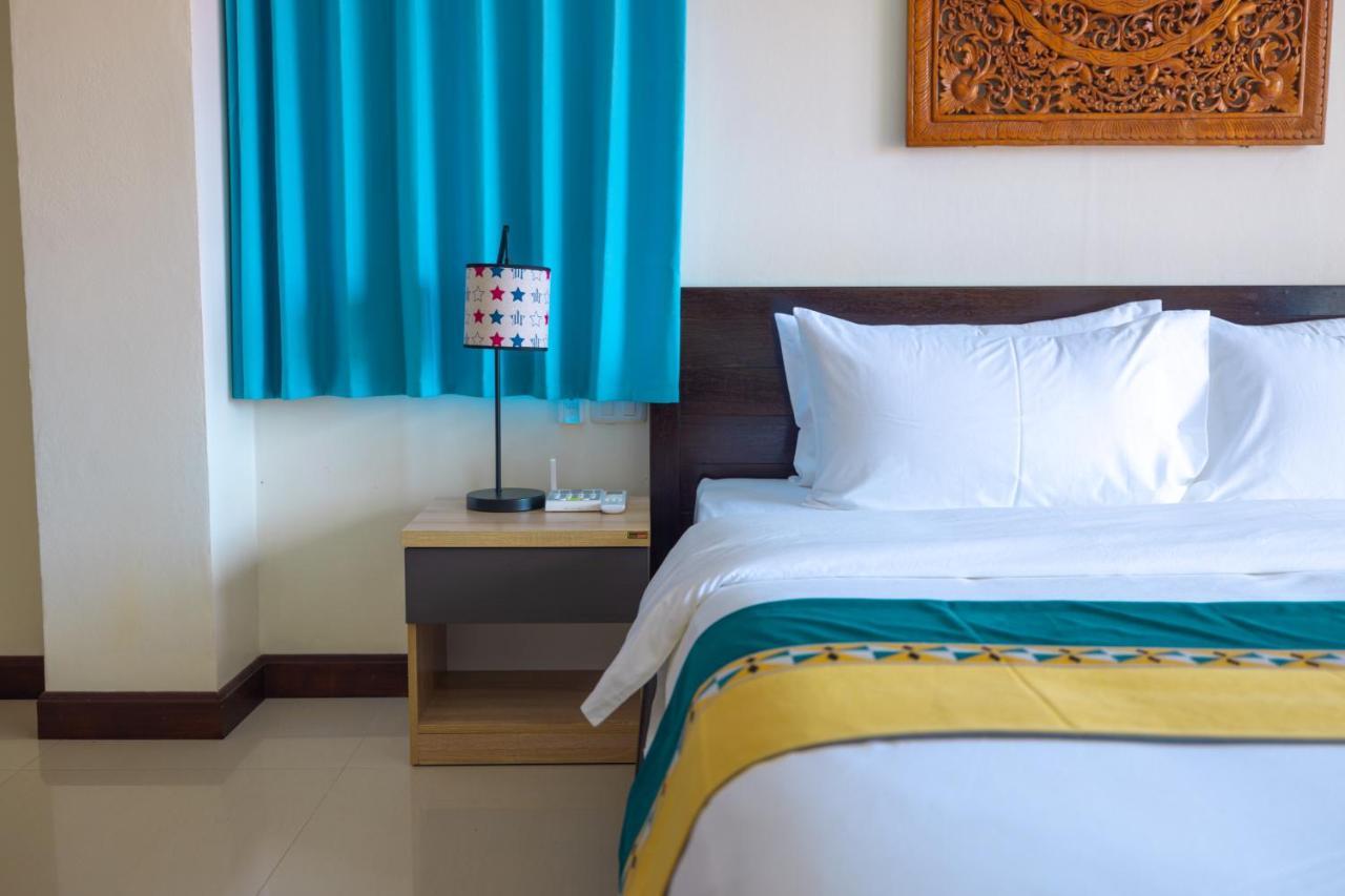 Phuket Kana International Hotel普吉岛卡娜国际酒店 Rawai Экстерьер фото